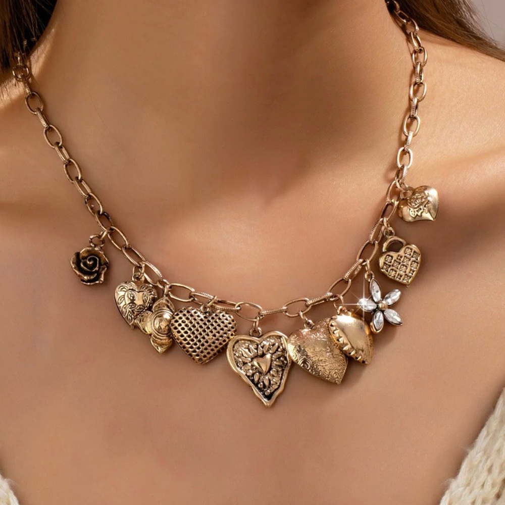 Josslyn Gold Heart Charm Necklace NWT